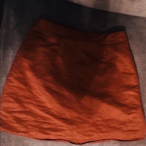 Brown mini skirt - Picture 2 of 2